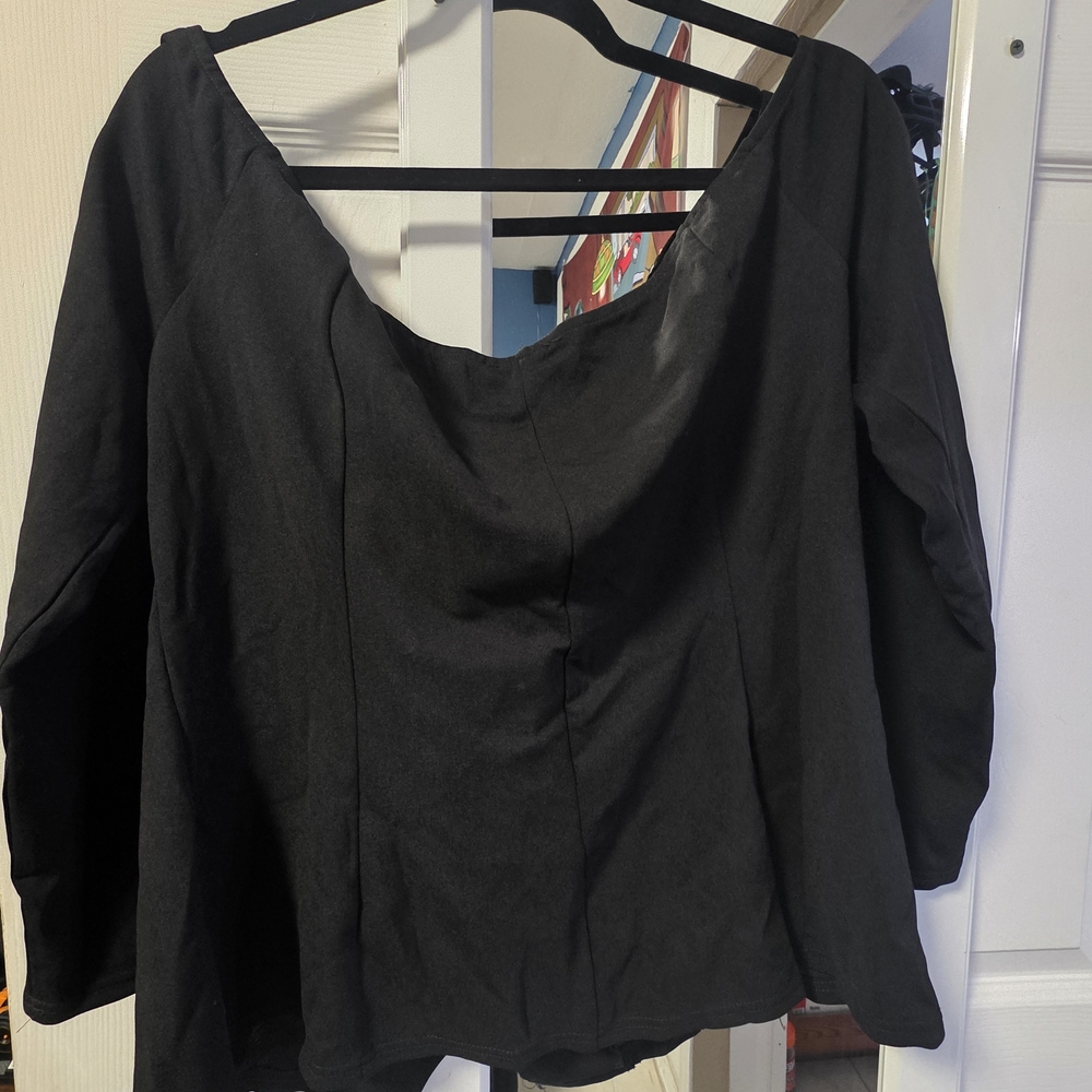 Shein Bundle - Picture 4 of 8